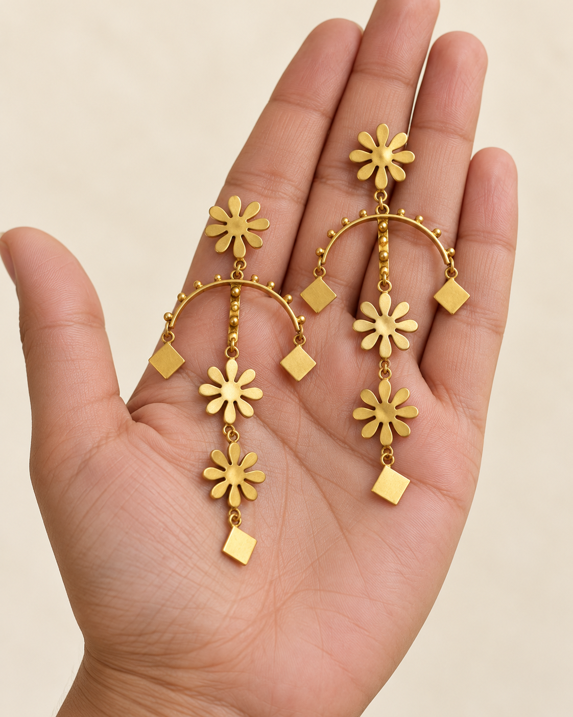 Golden Daisy Cascade