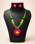 Gulabi Daisy Necklace Set