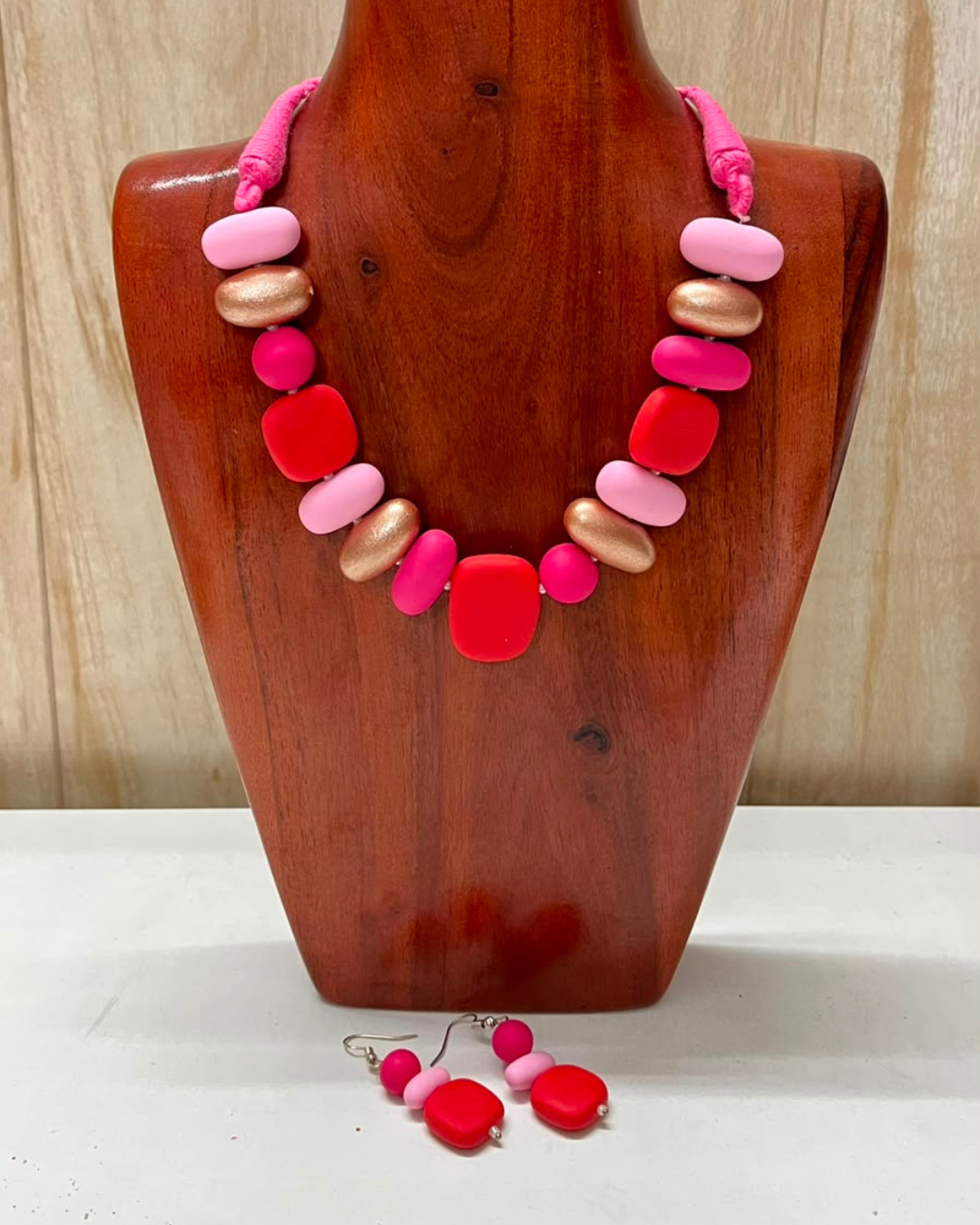 Coral Berry Necklace Set