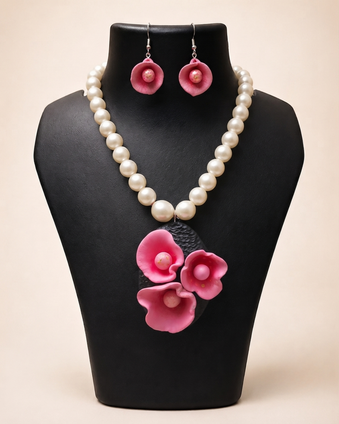 Pearl Bloom Necklace Set
