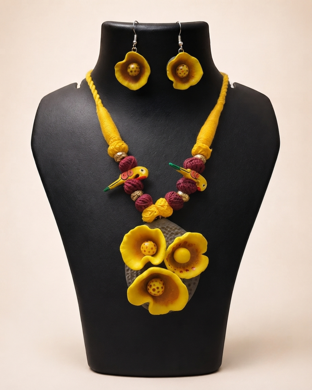 Marigold Bloom Necklace Set