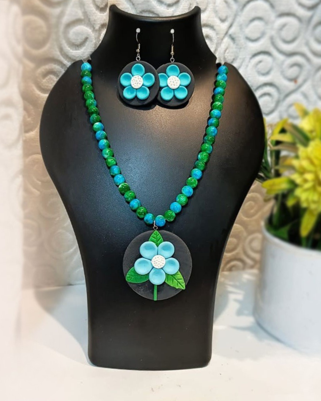 Turquoise Flower Medallion Necklace Set