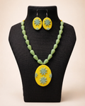 Golden Daisy Oval Necklace Set