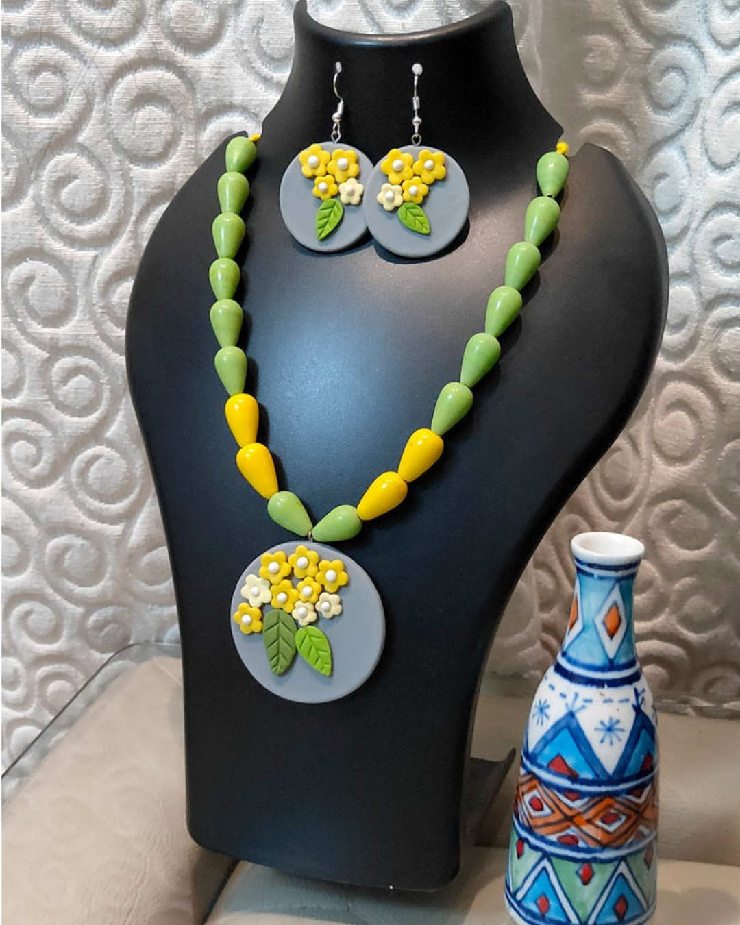 Grey Meadow Bouquet Disc Necklace Set