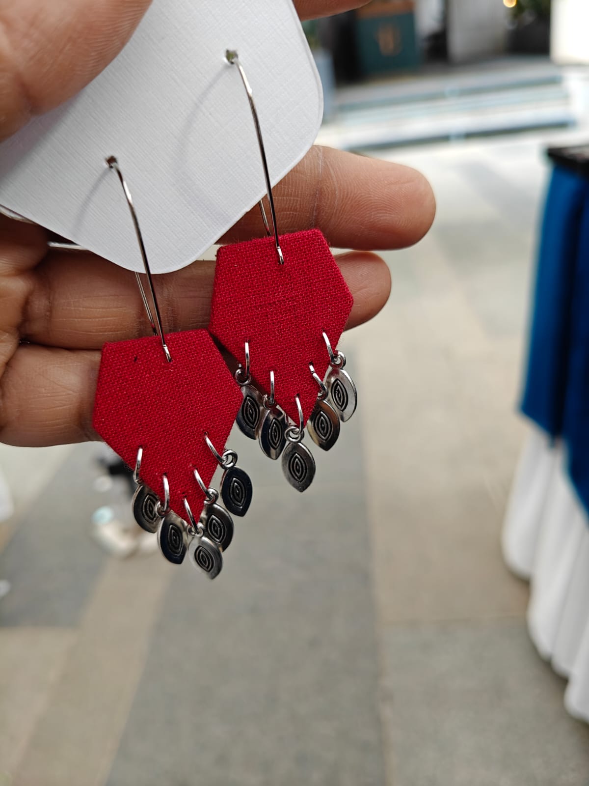 Scarlet Leaf Pentagons