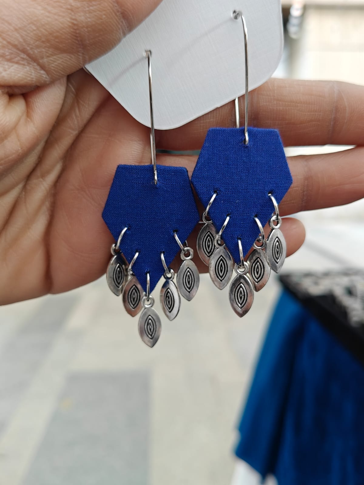 Cobalt Leaf Pentagons