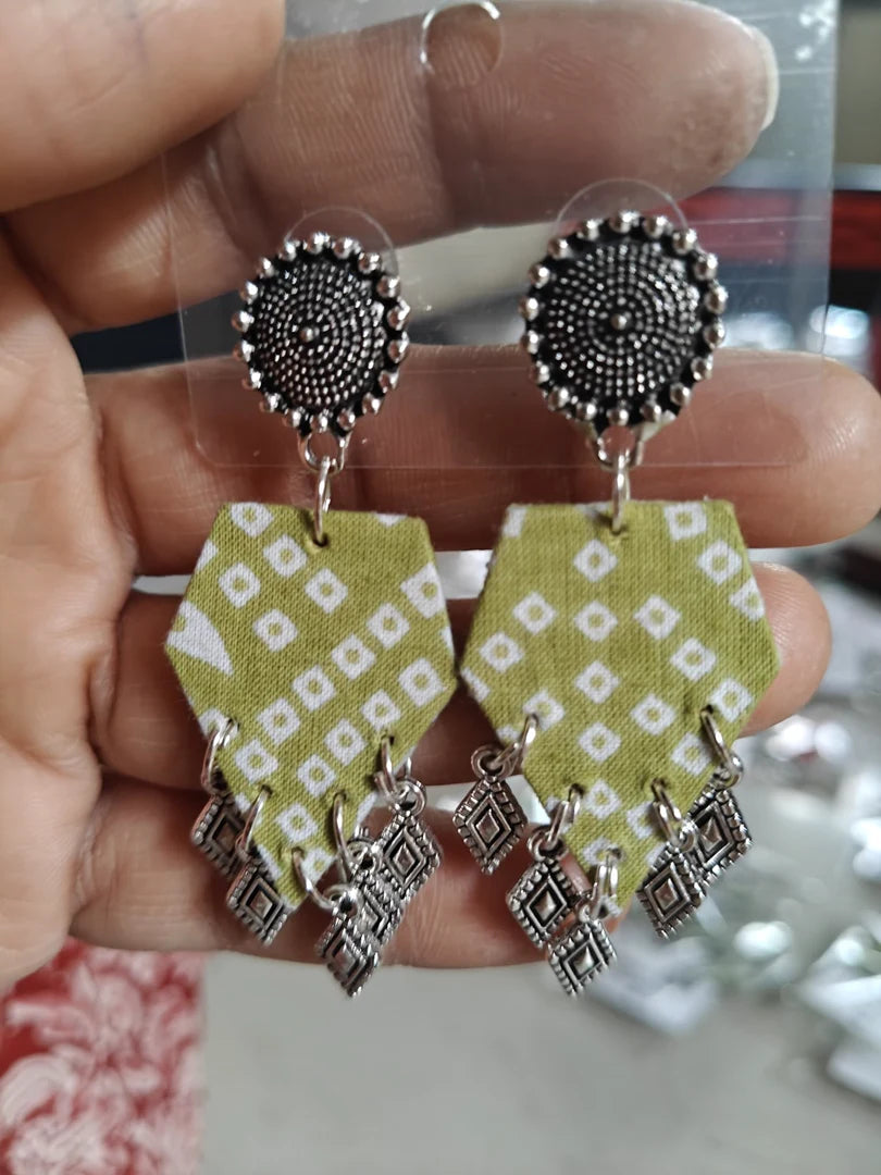 Olive Diamond Pentagons