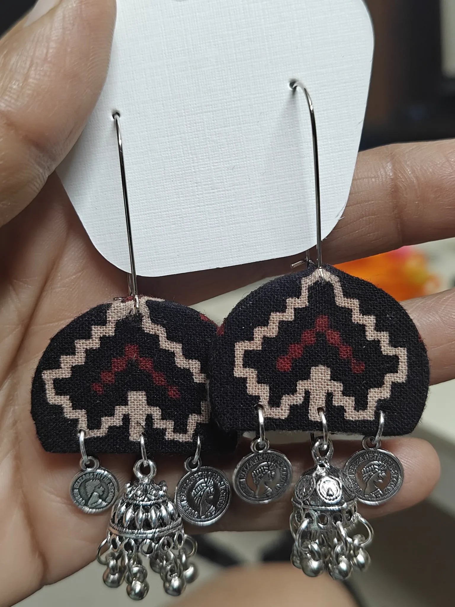 Black Heart Jhumka Half Rounds