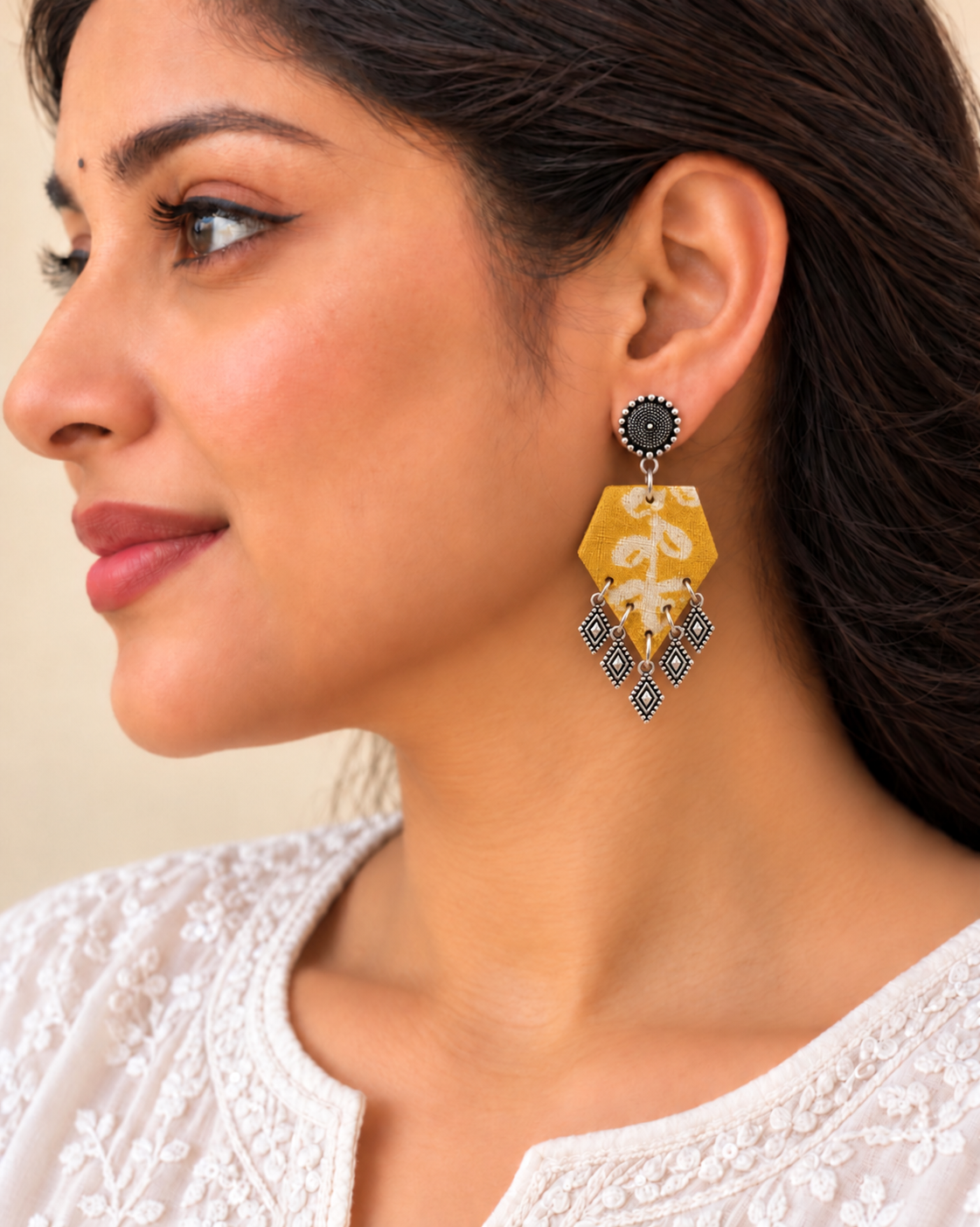 Mustard Vine Charm