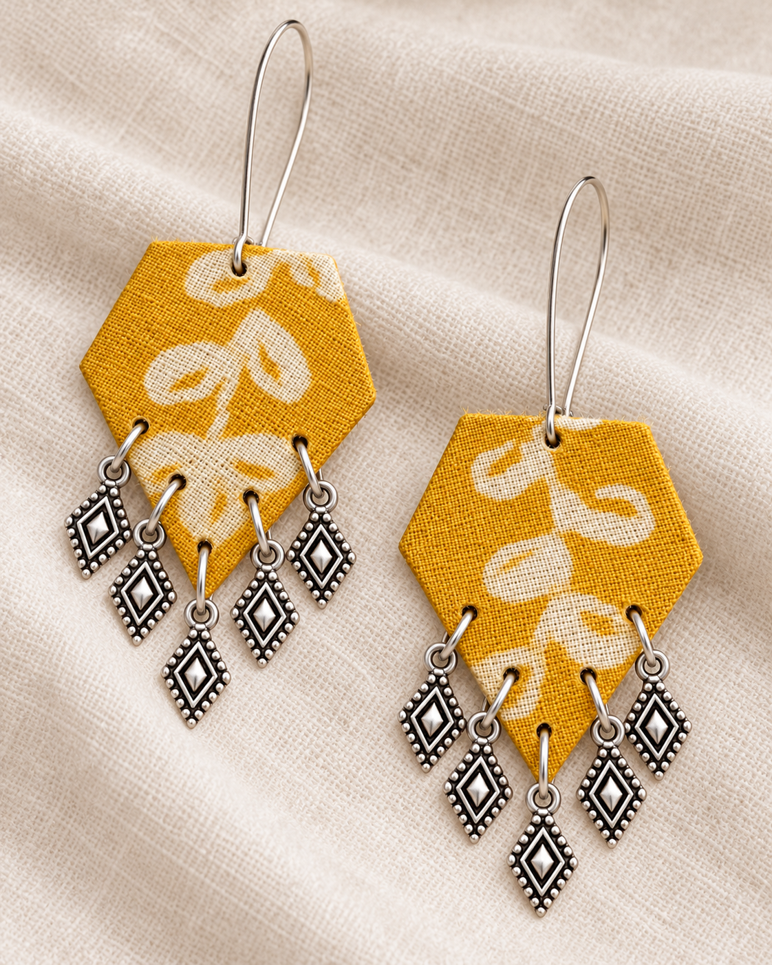 Mustard Vine Charm