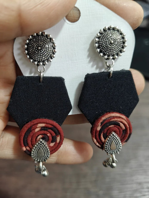 Black Spiral Drop Pentagons – Maroon