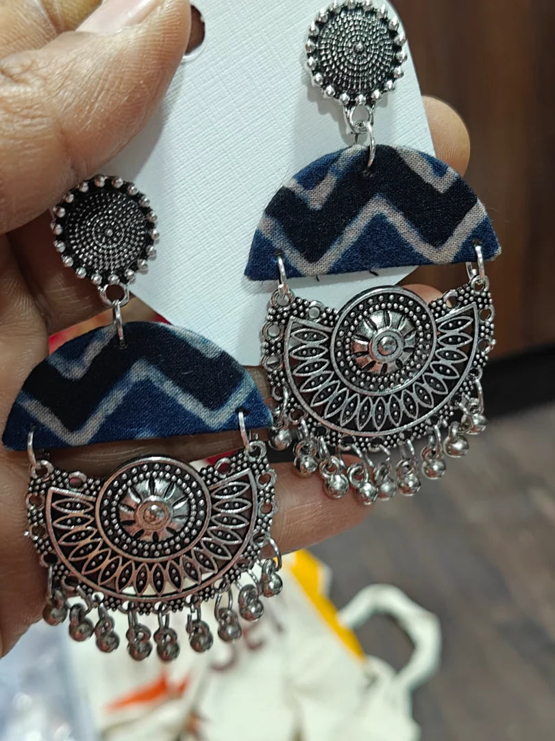 Indigo Zigzag Half Rounds